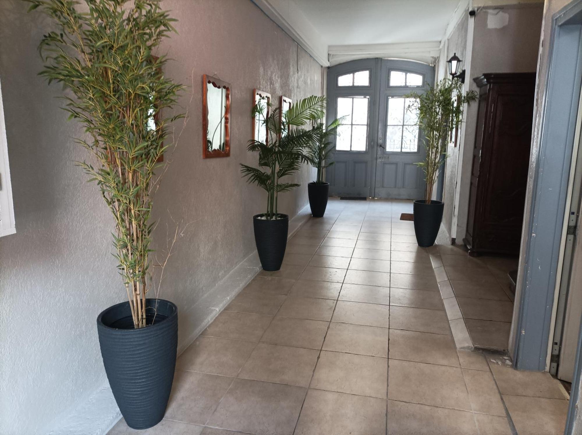 "Le Patio"-Meuble De Tourisme 3 Etoiles -Residence "Les Logis De Beziers"-Garage Optionnel-Coeur De Ville-Plages A 16Km ! Ngoại thất bức ảnh